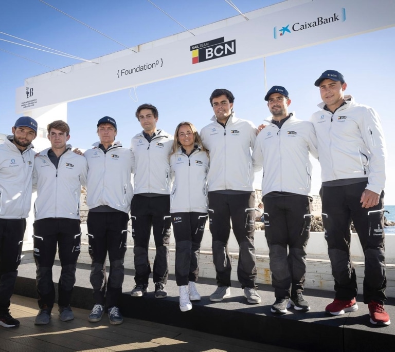 CaixaBank y el Sail Team BCN presentan su tripulación de mujeres y jóvenes para la Copa América