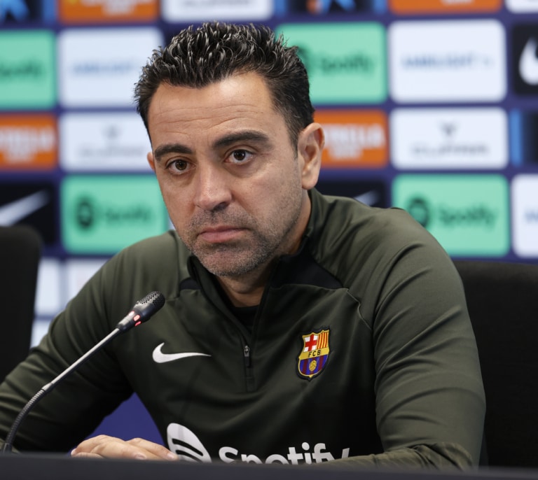 Xavi se queda: Laporta convence al entrenador para que siga en el Barça