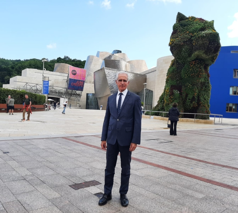"Me han propuesto más de cien veces replicar en otras ciudades lo que hicimos con el Guggenheim en Bilbao"