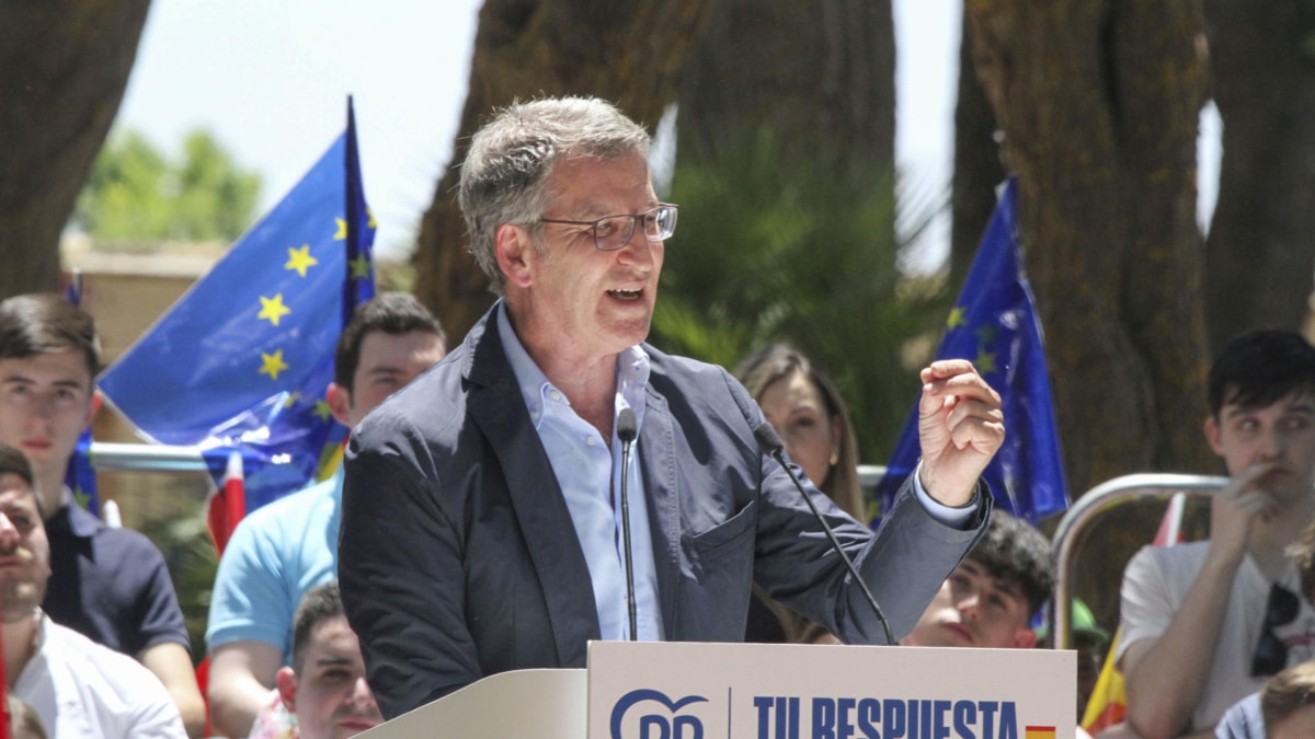 Alberto Núñez Feijóo, este sábado durante un acto electoral del PP en Tomelloso.