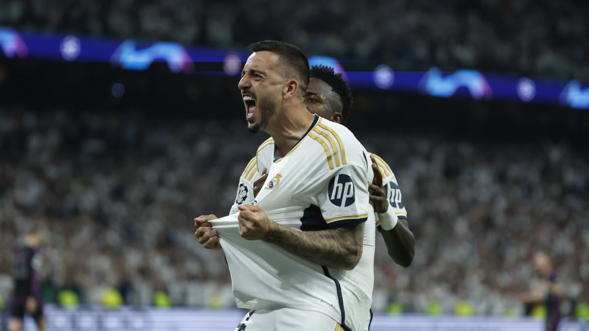 El delantero del Real Madrid, Joselu, celebra el primer gol del equipo madridista durante el encuentro correspondiente a la vuelta de las semifinales de la Liga de Campeones que disputan hoy miércoles Real Madrid y Bayern de Munich en el estadio Santiago Bernabéu