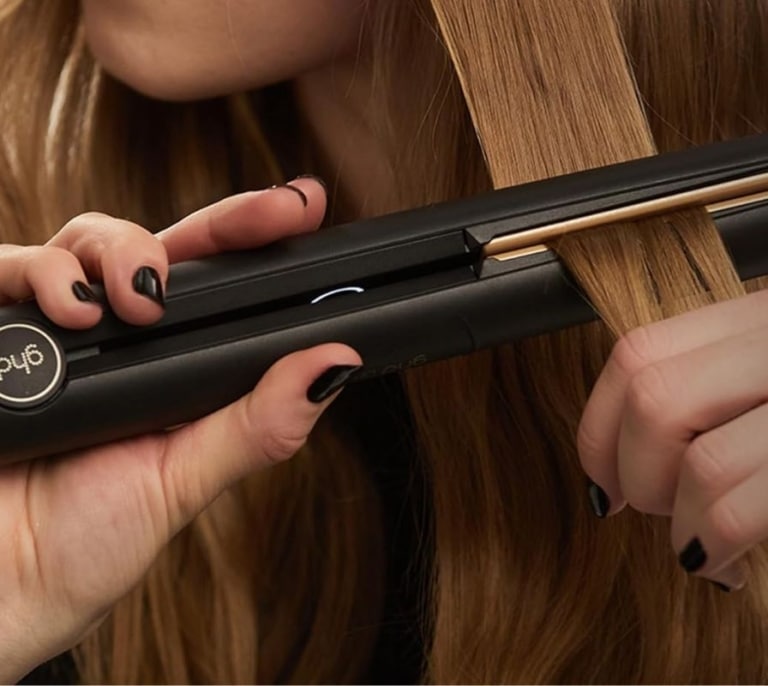 Así es plancha de pelo ghd que arrasa en España y que está súper rebajada en Amazon