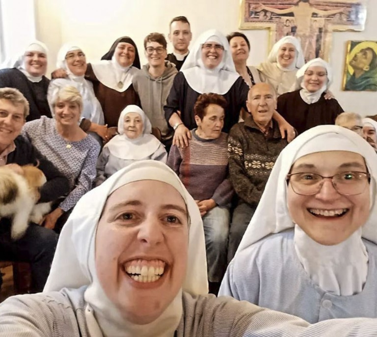 La Conferencia Episcopal insinúa que el 'cisma' de las monjas "parece fruto del engaño de una secta"