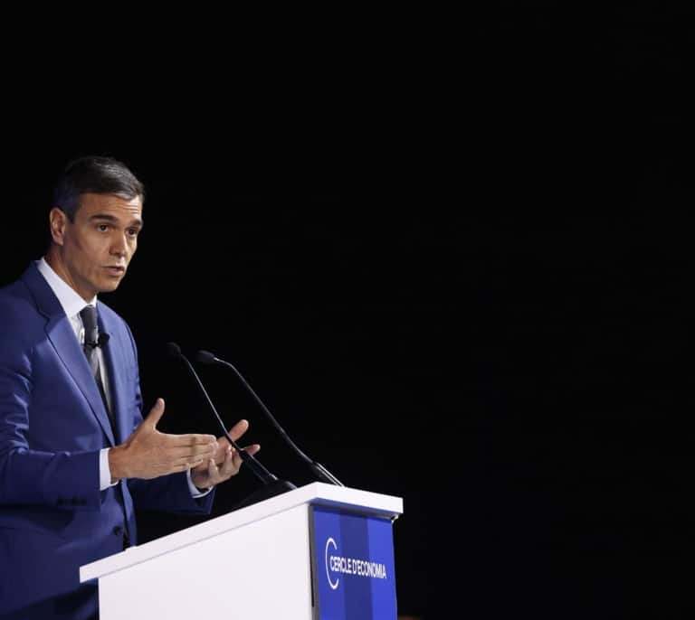 Pedro Sánchez promete nueva financiación autonómica y dar a Illa los traspasos acordados con Aragonès