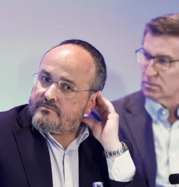 Génova negocia con el otro "díscolo", el catalán Alejandro Fernández, para suavizar [...]