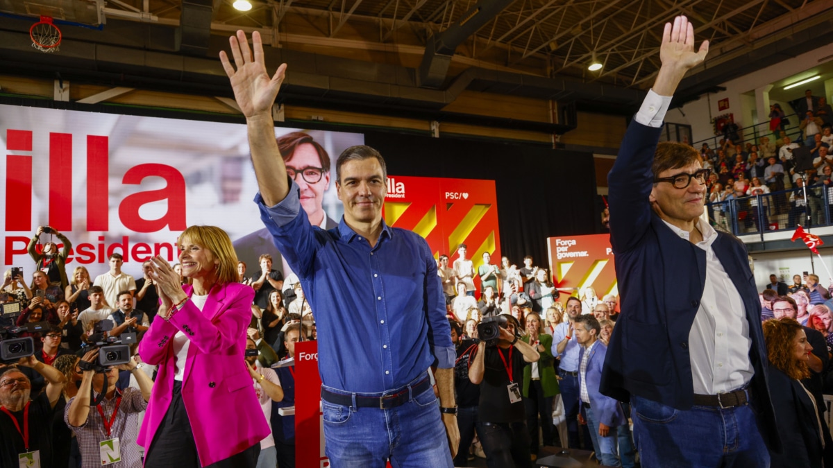 Sánchez coloniza la campaña de Illa y obliga a hablar de pactos con Junts y ERC