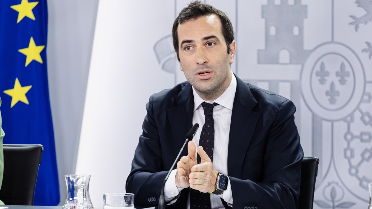 El ministro de Economía, Comercio y Empresa, Carlos Cuerpo, durante una rueda de prensa posterior a la reunión del Consejo de Ministros.