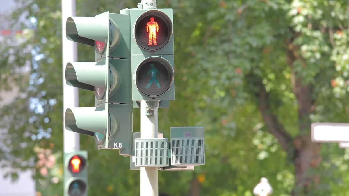 DGT semáforo en rojo
