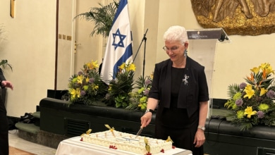 El último "brindis por la paz" de la embajadora de Israel en España
