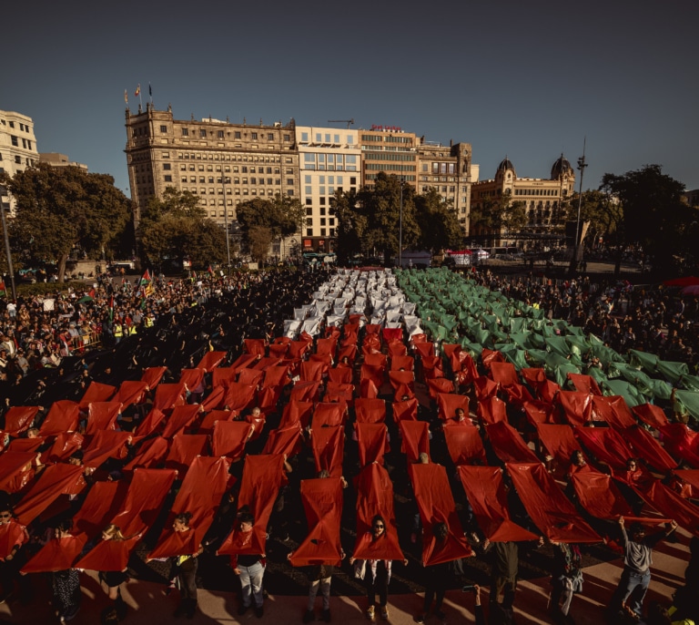 Activistas propalestinos demandan al Gobierno por mantener el comercio de armas con Israel