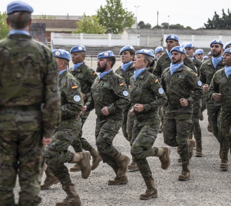 Los militares españoles en el Líbano, en vilo tras las palabras de Robles sobre el "genocidio" de Israel