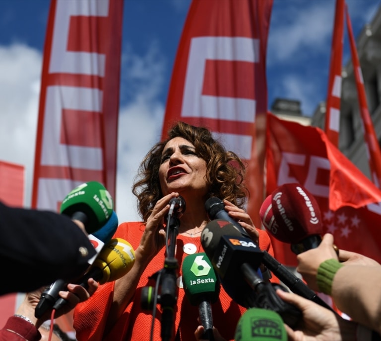 Montero lleva al 1 de mayo la cruzada del PSOE contra quienes buscan hacer "del bulo una realidad aparente"