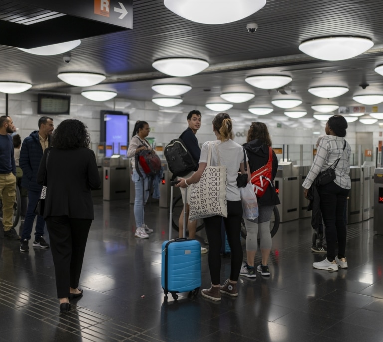 La red de Rodalies continúa con líneas canceladas y establece un plan especial