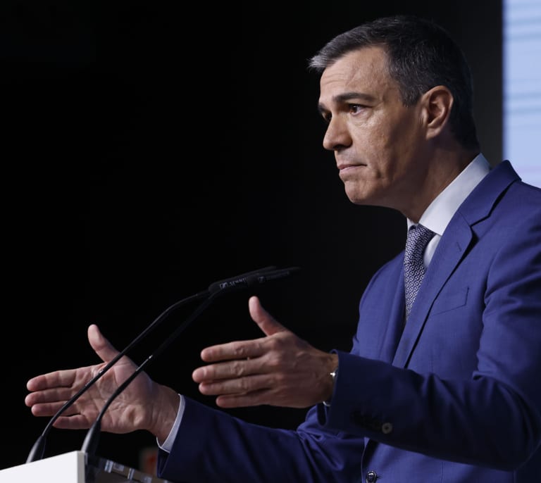 Sánchez descarta "completamente" investir a Puigdemont: "No le dan los números. Todos los caminos conducen a Illa"