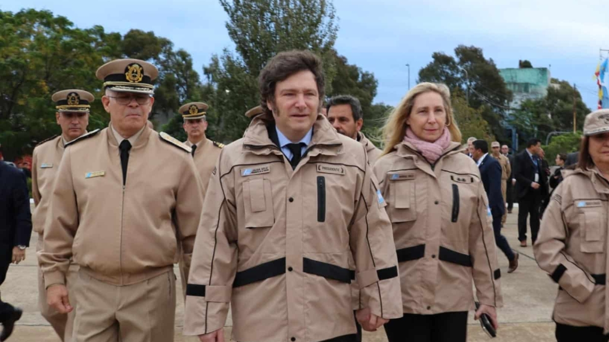 Javier Milei, junto a otros dirigentes argentinos en Buenos Aires.