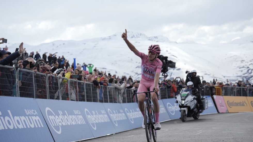 Pogačar vuela en las cumbres para ganar en Livigno y sentenciar el Giro