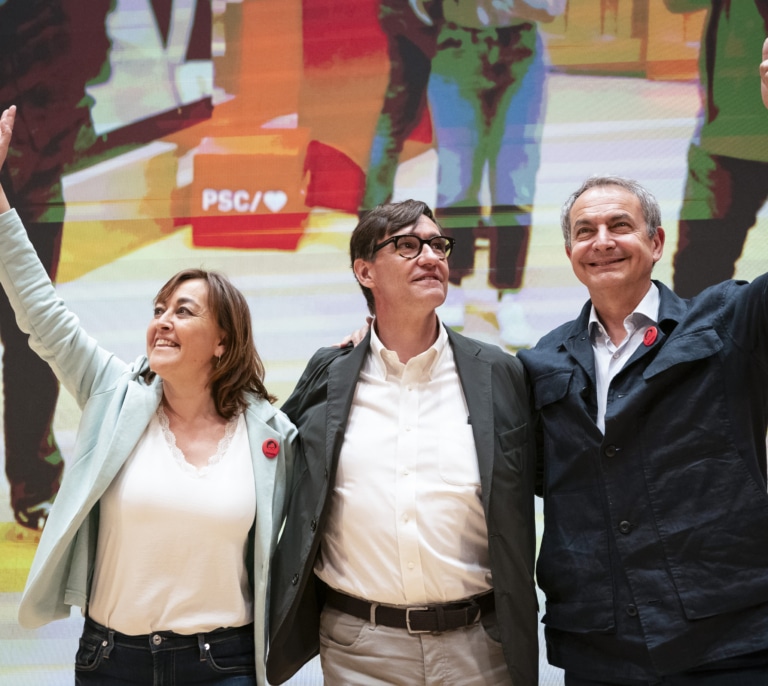 El independentismo no suma en Cataluña e Illa depende de ERC y los comunes para gobernar, según las encuestas