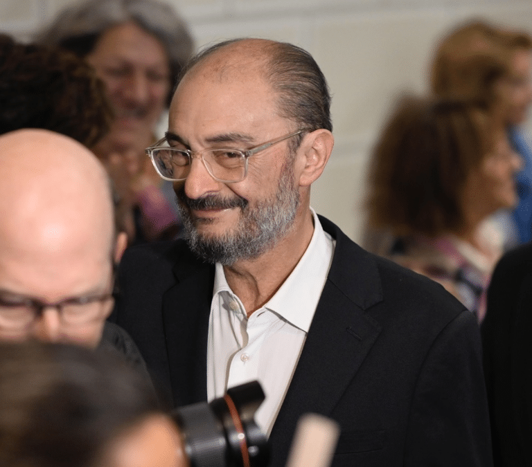 Lambán se revuelve contra Ferraz por la lista de las europeas: "La militancia ha sido humillada"