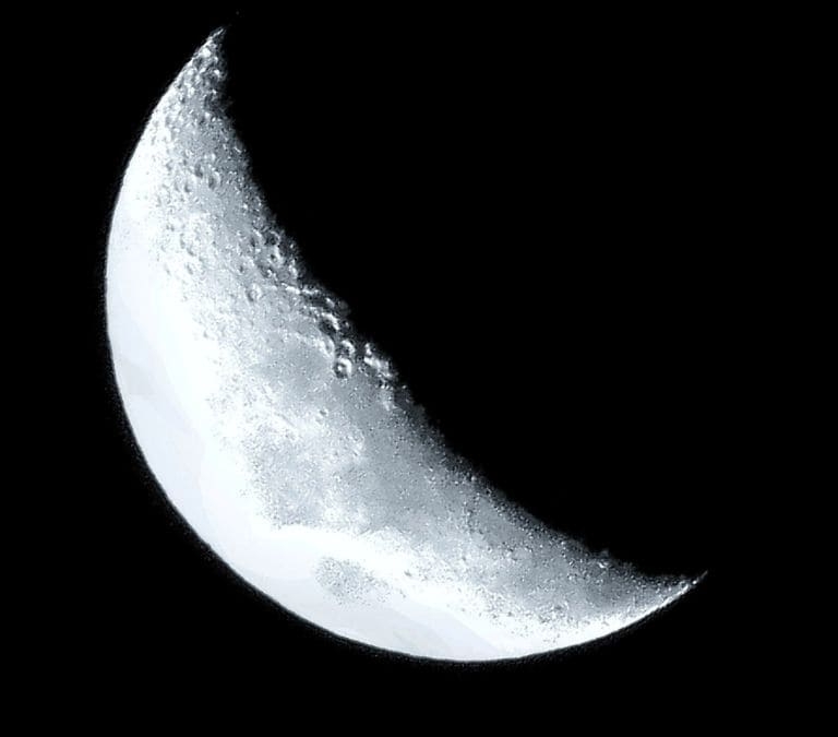 Así está la luna hoy: Cuándo está en cuarto creciente en mayo 2024