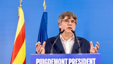 Puigdemont se escuda en Sánchez para reivindicarse como president pese a la victoria de Illa