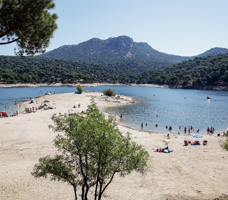 Por qué la playa de Madrid de la Virgen de la Nueva es la única con bandera azul