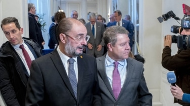 Lambán letraherido y Page con monaguillo