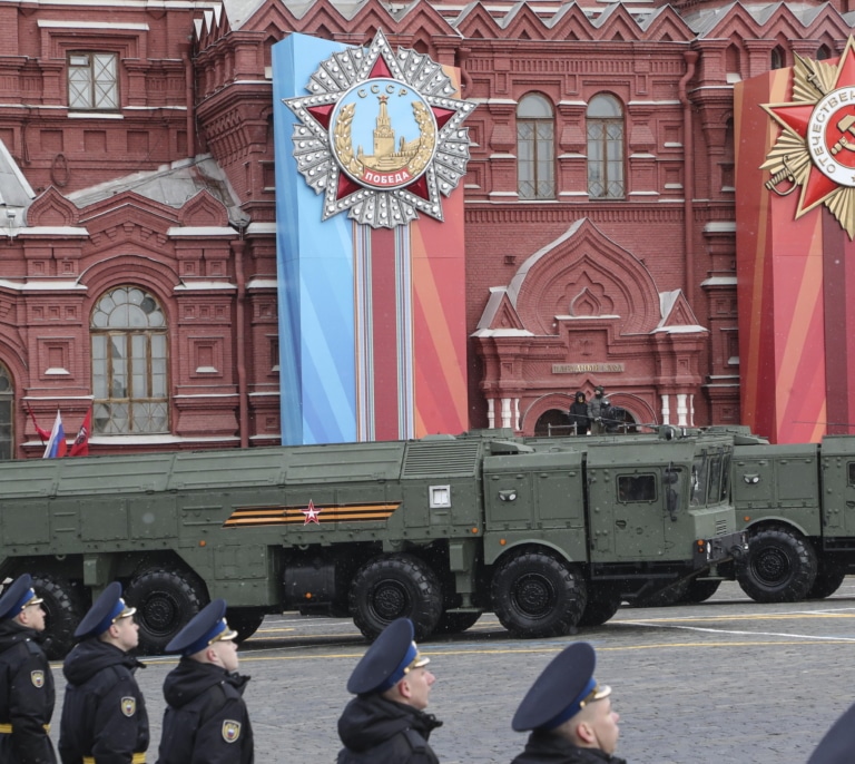 Putin acusa de revanchismo a Occidente y avisa: "Nuestras fuerzas estratégicas están listas para el combate"