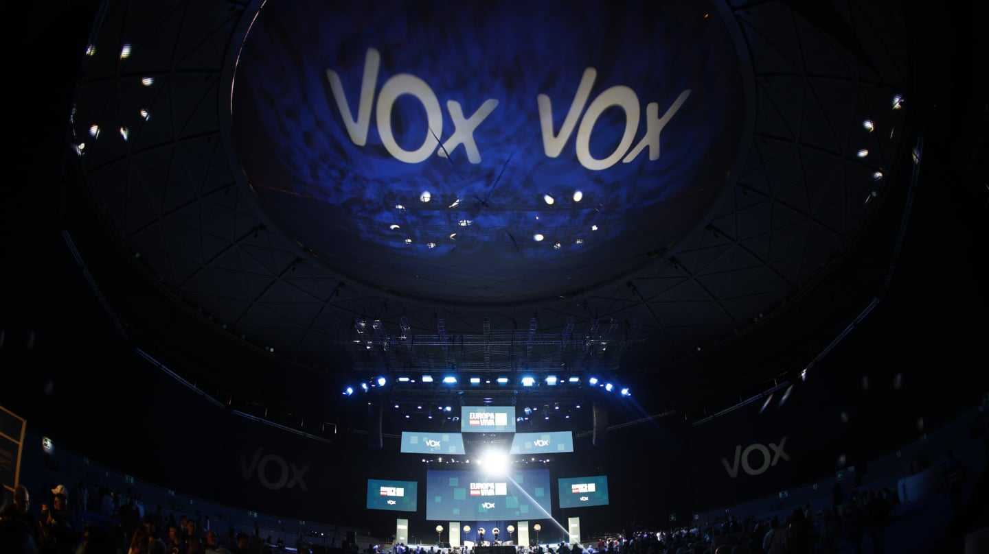 Escenario del Palacio de Vistalegre, donde Vox y sus socios europeos de ECR celebran una convención política para las elecciones europeas