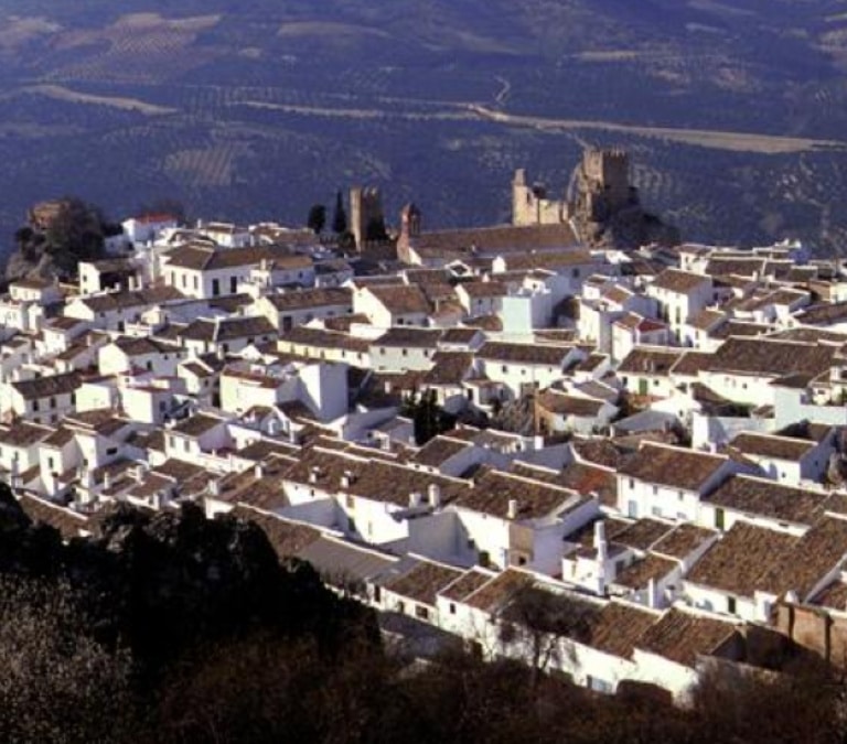 El pueblo más bonito de Córdoba para visitar en mayo y disfrutar de la explosión de flores