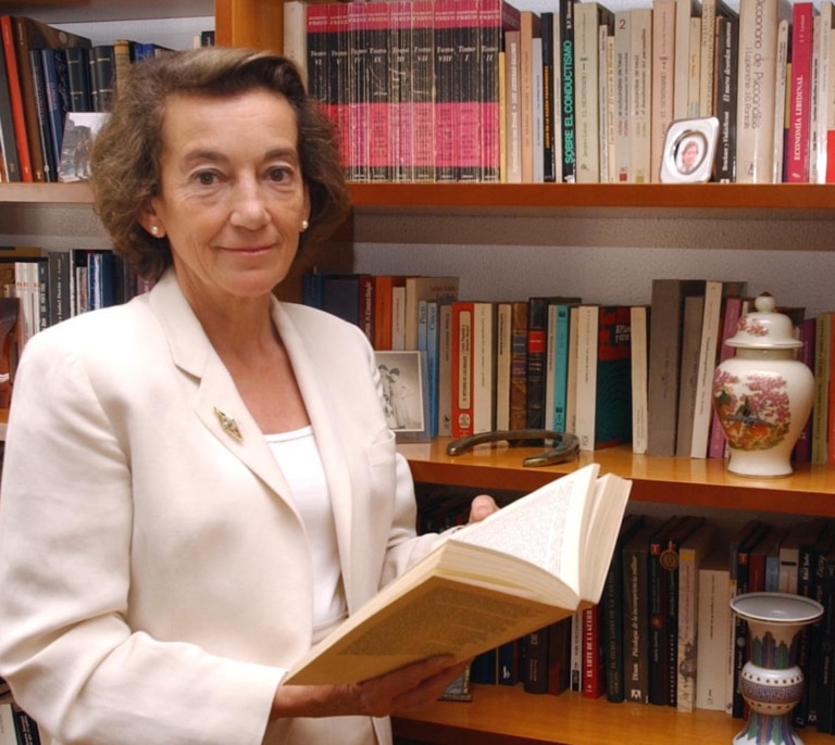 Muere la exministra Cristina Alberdi a los 78 años