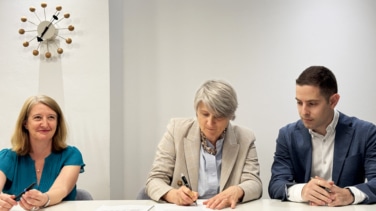 Ouigo firma un convenio colectivo para sus trabajadores