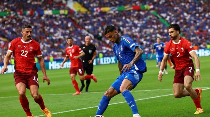 Suiza muestra las carencias de Italia y le manda a casa en octavos (2-0)