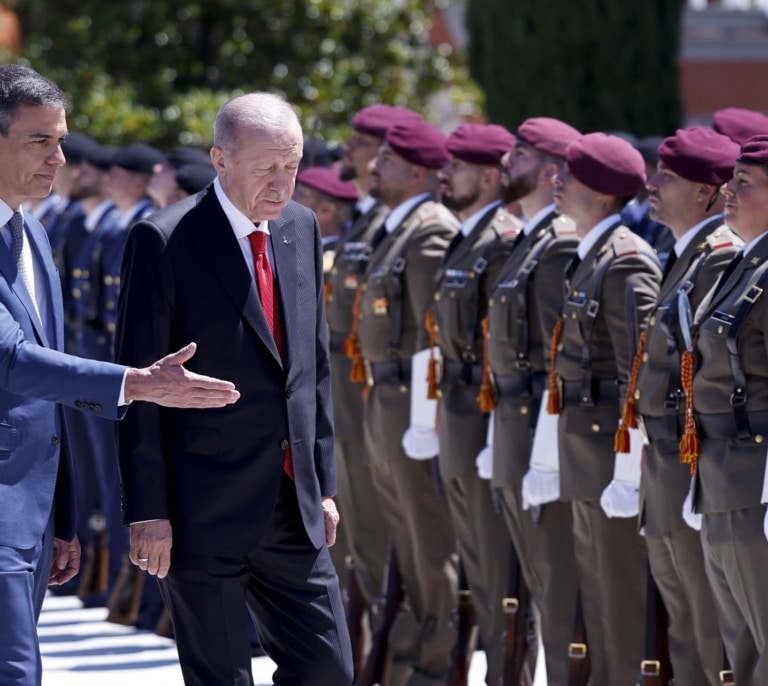 Sánchez y Erdogan apuestan por impulsar la Alianza de Civilizaciones de Moratinos para que sea "más fuerte y eficaz"