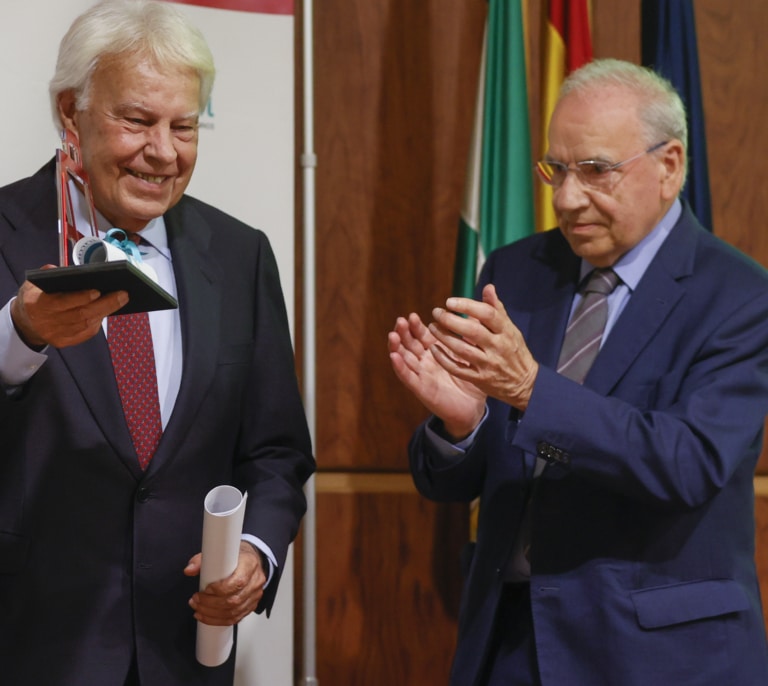 Felipe González elogia a la ultraderechista Meloni: está dando "estabilidad" a Italia
