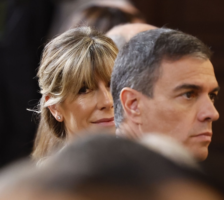 El juez Peinado rectifica y concreta por qué investiga a Begoña Gómez