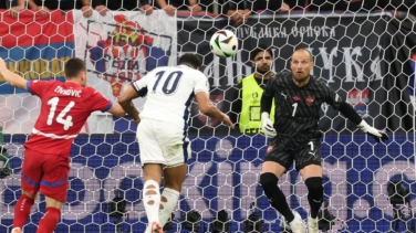 La cabeza de Bellingham salva a una Inglaterra temerosa