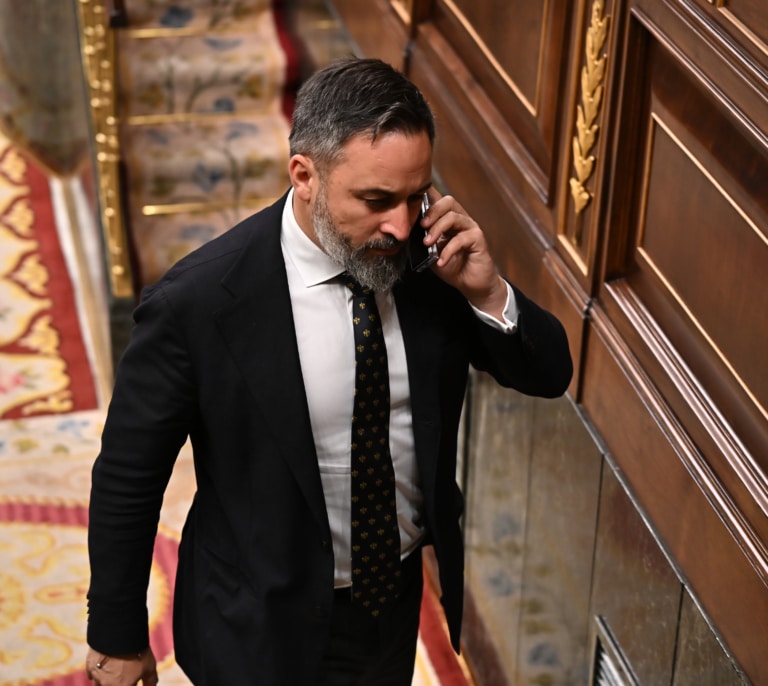 El reparto migratorio une a Vox y Junts en la táctica del ultimátum a sus socios