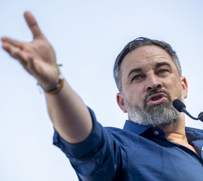 Vox duplica el voto entre los agricultores desde las últimas europeas y adelanta al PP, según el CIS