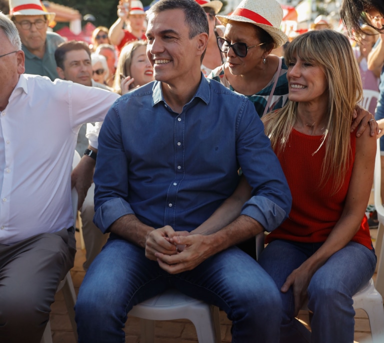 Amadeo Llados, Begoña Gómez y el reverendo Jones
