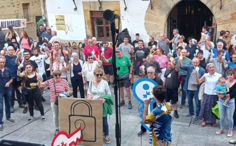 Víctimas de ETA denuncian que el Gobierno vasco ha concedido el tercer grado a 66 presos no arrepentidos