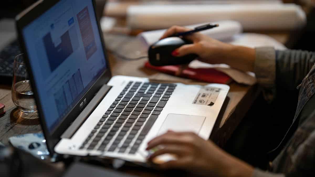 Cursos SEPE 600 euros