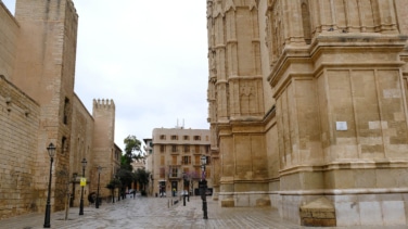 Un hombre muere tras caer desde una muralla en Mallorca durante la grabación de la película alemana de Netflix 'Fall for me'
