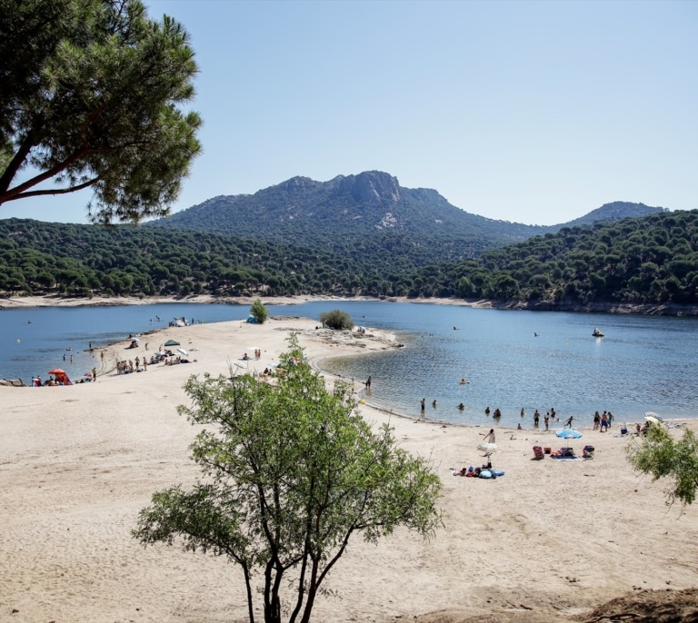 La Guardia Civil encuentra el cuerpo del joven ahogado en el pantano de San Juan