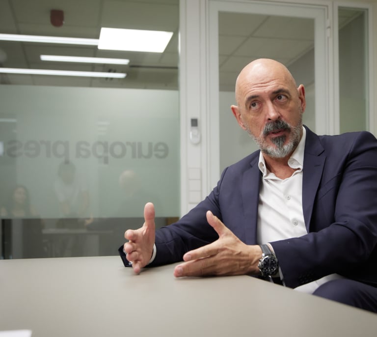 El juez del 'caso Begoña Gómez' cita a declarar al rector de la Complutense