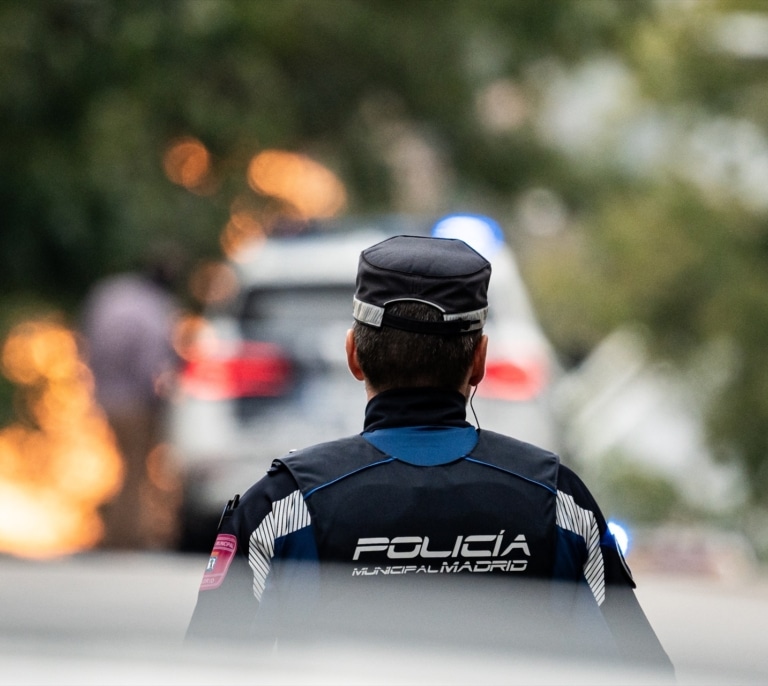 Concentración en Torrejón en contra de la muerte del hombre estrangulado por un policía