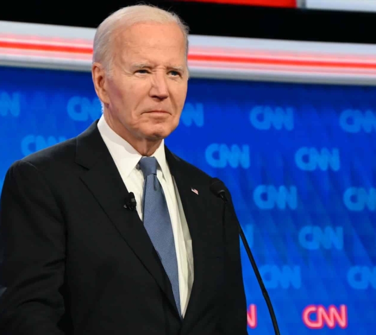 La prensa internacional pide la salida de Biden: "Es hora de retirarse"