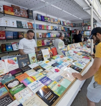 Feria del Libro de Madrid 2026: novedades, horarios y agenda completa