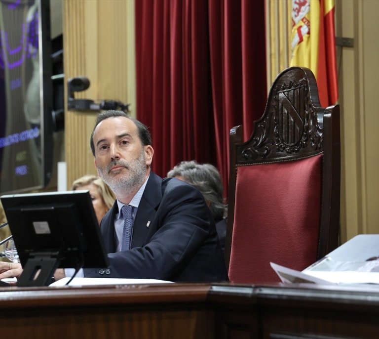 El cese de Le Senne, exigencia del Gobierno y sus socios en el Congreso tras el choque balear por la Memoria