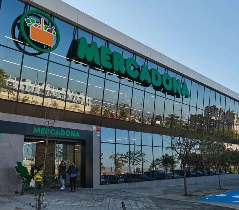 Mercadona y Consum, ante la DANA: "Compra solo lo que necesites"