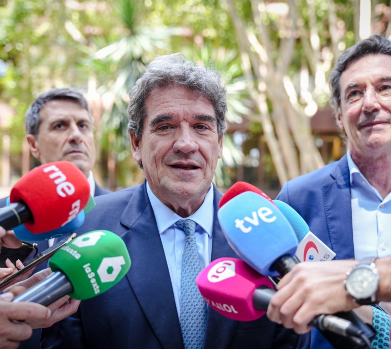 El Gobierno aprobará el martes la subida salarial del 2'5% pendiente para 3,5 millones de funcionarios